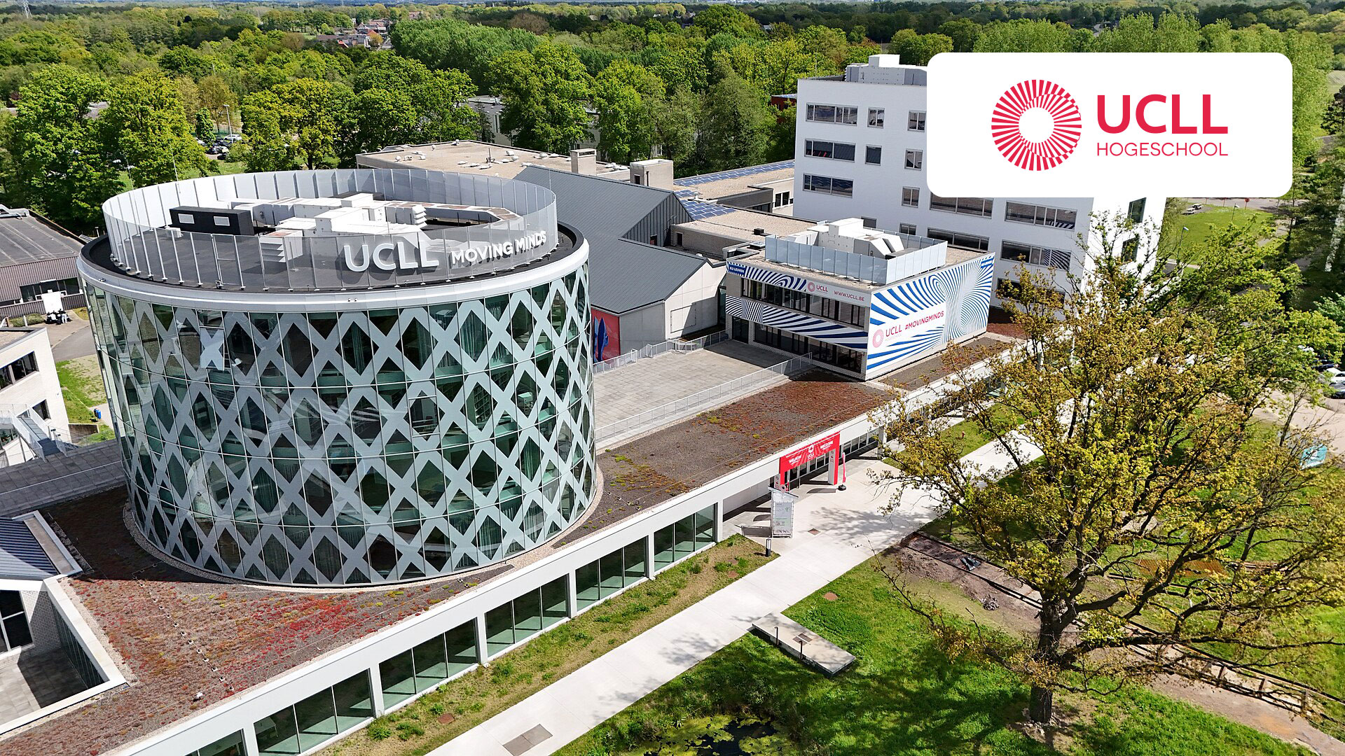 Im Gespräch mit Jan Withofs, Marketingleiter der UCLL Hogeschool (8 Standorte in Belgisch-Limburg und Flämisch-Brabant), stellt sich heraus, dass er das Dashboard von Hippocampus immer zur Hand hat.